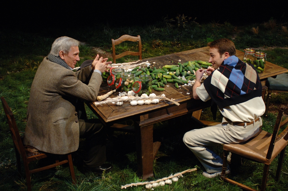 Jan Englert (Radost), Marcin Hycnar (Gustaw). Fot. Stefan Okołowicz