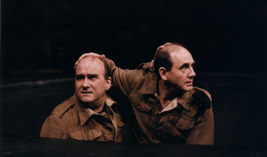 Emil Wesołowski (Sobowtór Henryka), Jan Peszek (Henryk). Fot. Wojciech Plewiński Emil Wesołowski (Sobowtór Henryka), Jan Peszek (Henryk). Fot. Wojciech Plewiński