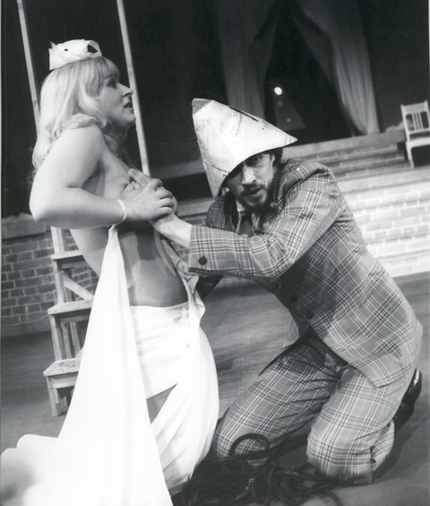 Barbara Sułkowska (Paulina), Krzysztof Wakuliński (Beniamin) w „Białym małżeństwie” Tadeusza Różewicza w reżyserii Tadeusza Minca. Premiera w Teatrze Narodowym 24 stycznia 1974. Fot. Renard Dudley Barbara Sułkowska (Paulina), Krzysztof Wakuliński (Beniamin) w „Białym małżeństwie” Tadeusza Różewicza w reżyserii Tadeusza Minca. Premiera w Teatrze Narodowym 24 stycznia 1974. Fot. Renard Dudley