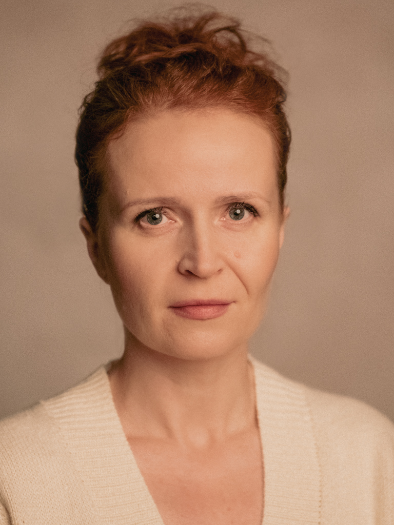 Dominika Kluźniak, aktorka Teatru Narodowego. Fot. Marta Ankiersztejn