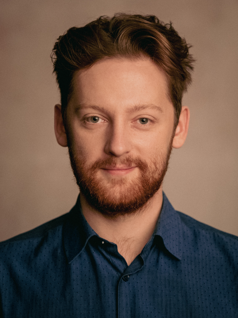 Piotr Kramer, aktor Teatru Narodowego. Fot. Marta Ankiersztejn