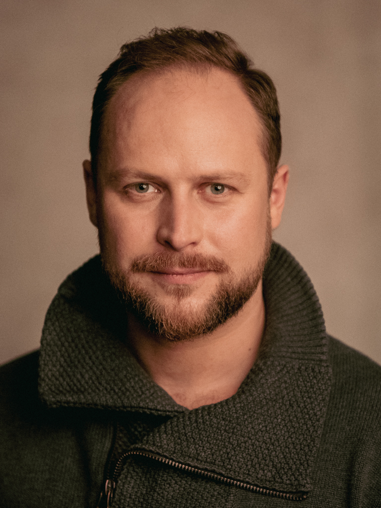 Grzegorz Kwiecień, aktor Teatru Narodowego. Fot. Marta Ankiersztejn