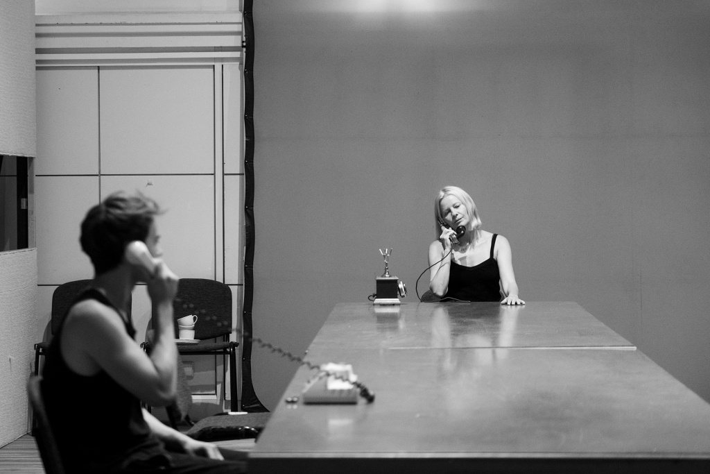 Próby DEKALOGU: Paweł Brzeszcz, Małgorzata Kożuchowska. Fot. Marta Ankiersztejn Próby DEKALOGU: Paweł Brzeszcz, Małgorzata Kożuchowska. Fot. Marta Ankiersztejn